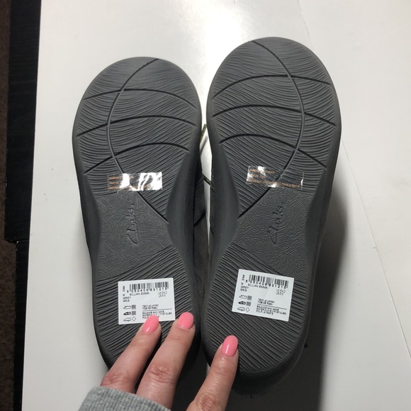 Brand new Clarks gray Cloudstepper sneakers size 8 - Picture 6 of 10